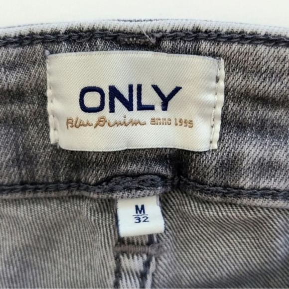 ⭐️3/ $30⭐️ ONLY Women's Onlblush Mid Skinny Raw Hem Jean Grey Wash Denim Sz M/32 - Picture 6 of 16